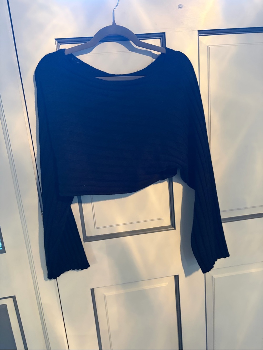 Cropped Rib-Knit Long Sleeve Top - Black